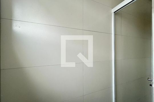 Banheiro de apartamento à venda com 1 quarto, 39m² em Piqueri, São Paulo