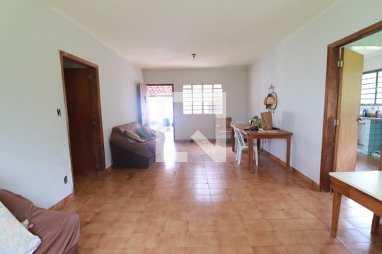 Sala de casa para alugar com 4 quartos, 1600m² em Recreio das Acacias, Ribeirão Preto