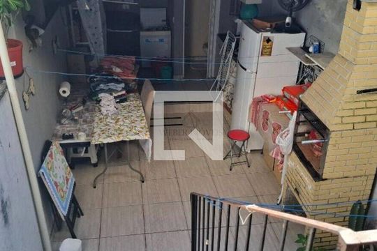 Área externa de casa à venda com 2 quartos, 91m² em Jardim Monte Alegre, Taboão da Serra