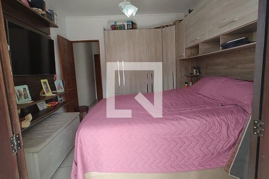 Quarto de casa à venda com 2 quartos, 91m² em Jardim Monte Alegre, Taboão da Serra