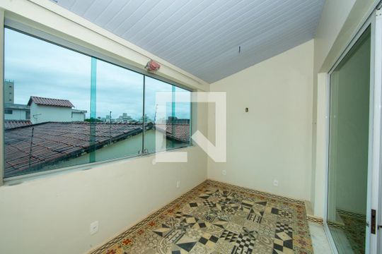 VARANDA de casa à venda com 5 quartos, 523m² em Vila Paris, Belo Horizonte