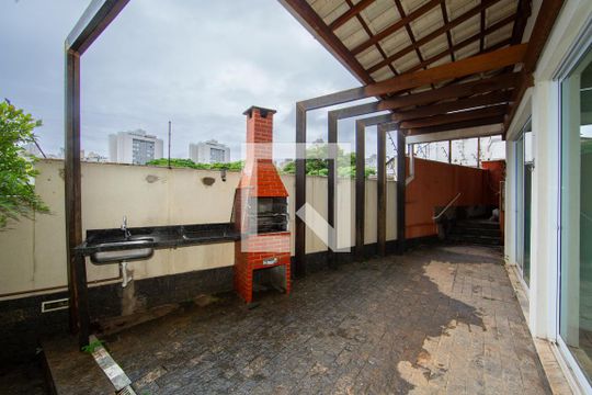 AREA EXTERNA  de casa à venda com 5 quartos, 523m² em Vila Paris, Belo Horizonte