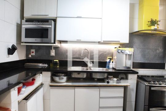 Cozinha de casa à venda com 5 quartos, 450m² em Tijuca, Rio de Janeiro