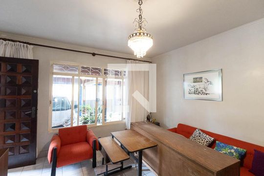 Sala 1 de casa à venda com 4 quartos, 309m² em Vila Nivi, São Paulo