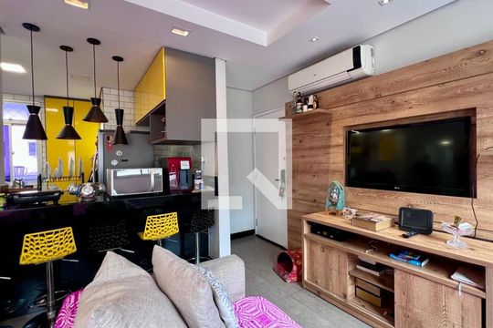 sala  de apartamento à venda com 3 quartos, 190m² em Carmo, Belo Horizonte