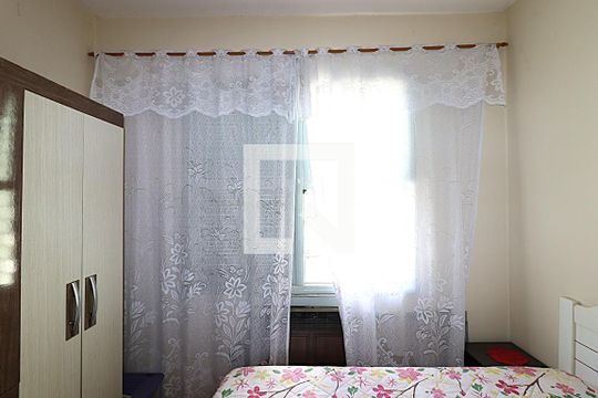 Quarto 1 de casa à venda com 3 quartos, 160m² em Sarandi, Porto Alegre