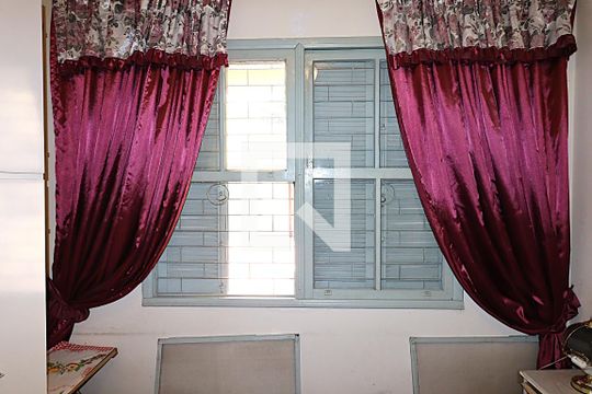 Janela do Quarto 2 de casa à venda com 3 quartos, 160m² em Sarandi, Porto Alegre