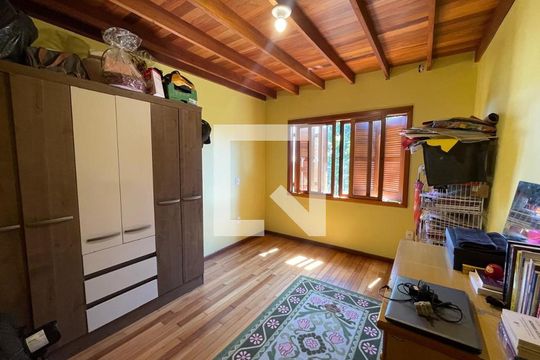 Casa para alugar com 3 quartos, 116m² em Petrópolis, Novo Hamburgo