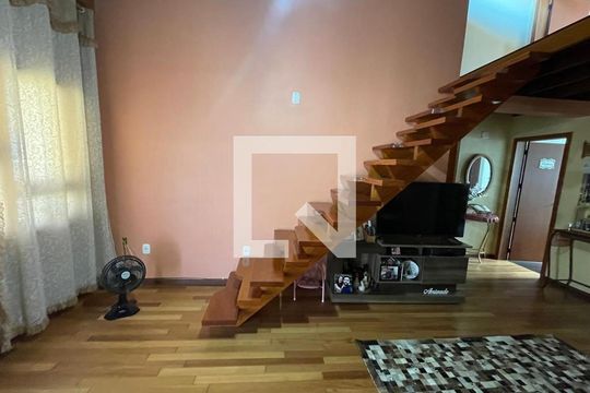 Casa para alugar com 3 quartos, 116m² em Petrópolis, Novo Hamburgo