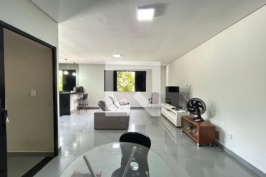Casa à venda com 3 quartos, 599m² em Tupã, Contagem