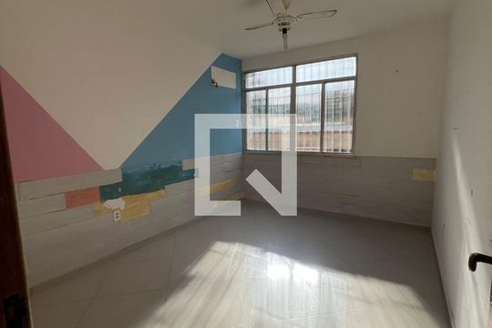 Quarto de casa à venda com 3 quartos, 300m² em Fonseca, Niterói