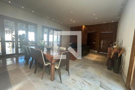 Casa à venda com 4 quartos, 548m² em Garças, Belo Horizonte