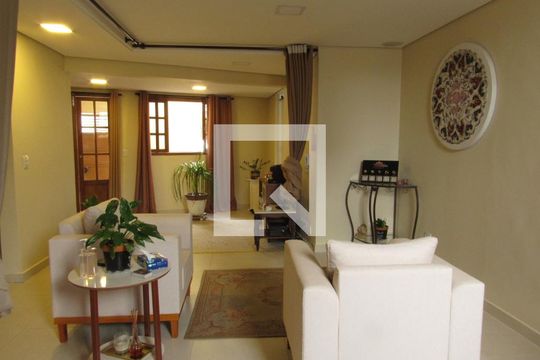 Sala 1 de casa para alugar com 2 quartos, 120m² em Vila Campesina, Osasco