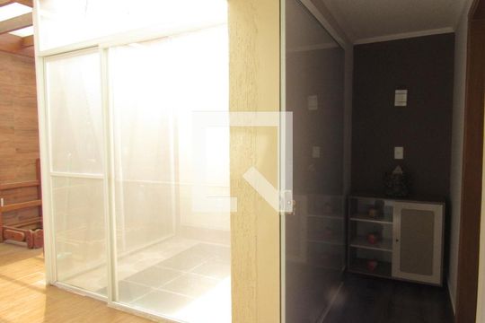 Sala 2 de casa para alugar com 2 quartos, 120m² em Vila Campesina, Osasco