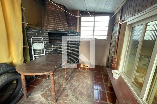 Casa para alugar com 1 quarto, 150m² em Centro, São Leopoldo