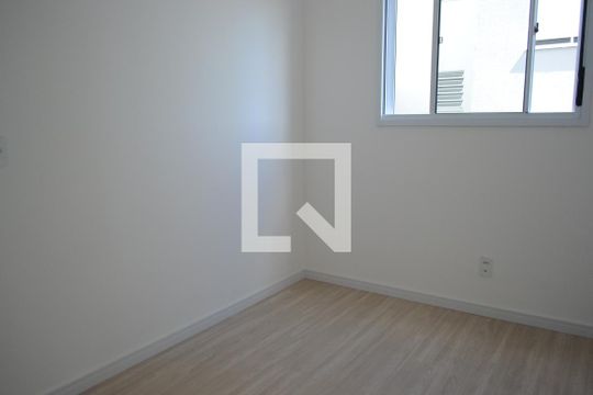 Apartamento para alugar com 3 quartos, 64m² em Parque Santa Rosa, Suzano