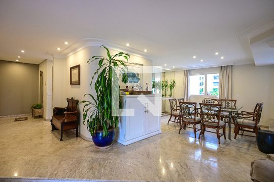 Sala de Jantar de apartamento para alugar com 4 quartos, 227m² em Vila Morumbi, São Paulo