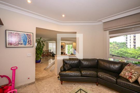 Sala de apartamento para alugar com 4 quartos, 227m² em Vila Morumbi, São Paulo