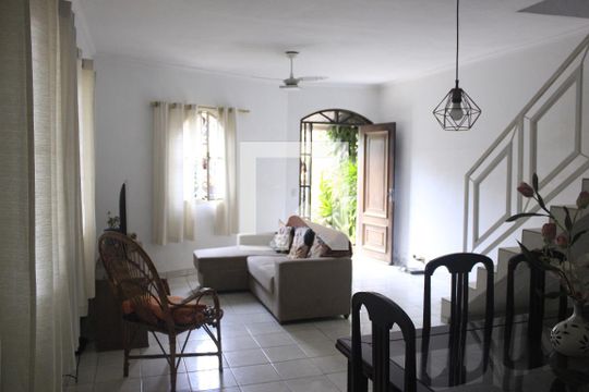Sala de casa à venda com 4 quartos, 215m² em Jardim Rosa de Franca, Guarulhos