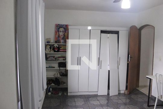 Quarto 1 de casa à venda com 4 quartos, 215m² em Jardim Rosa de Franca, Guarulhos