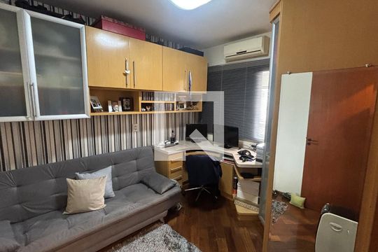 Suíte 3 de apartamento à venda com 3 quartos, 141m² em Vila Assunção, Santo André
