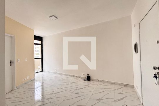 Sala/Cozinha de apartamento para alugar com 1 quarto, 42m² em Indianópolis, São Paulo