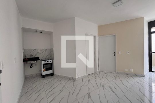 Sala/Cozinha de apartamento para alugar com 1 quarto, 42m² em Indianópolis, São Paulo