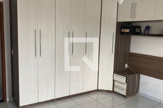 Quarto de casa à venda com 4 quartos, 200m² em Vila Miami, São Paulo