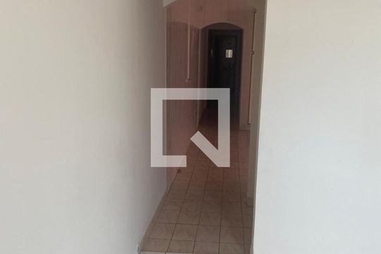 Sala de casa à venda com 4 quartos, 200m² em Vila Miami, São Paulo
