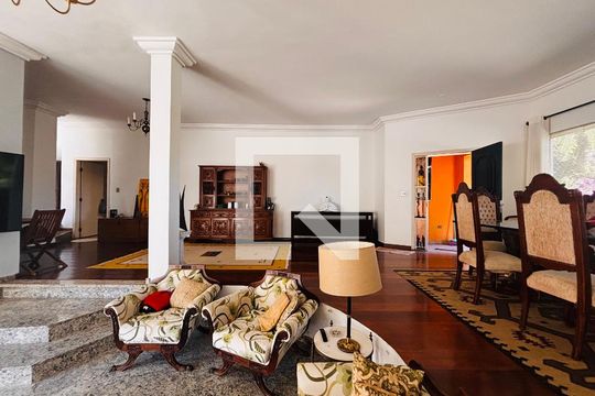 Sala de casa de condomínio para alugar com 4 quartos, 600m² em Aldeia da Serra, Barueri