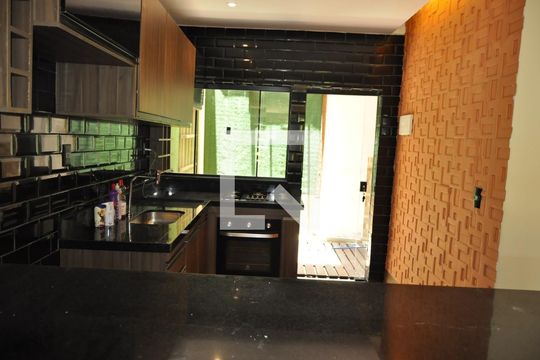 Casa de Condomínio à venda com 3 quartos, 120m² em Tanque, Rio de Janeiro