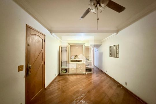 Sala de casa à venda com 3 quartos, 115m² em Campo Belo, São Paulo