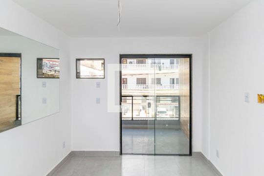 Sala de apartamento à venda com 2 quartos, 67m² em Penha, Rio de Janeiro