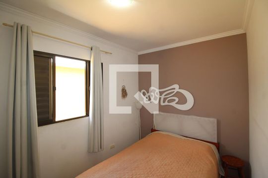 Quarto 1 de casa à venda com 3 quartos, 210m² em Parque Peruche, São Paulo
