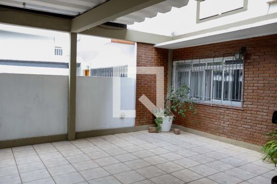 Garagem de casa à venda com 3 quartos, 175m² em Cidade São Francisco, Osasco