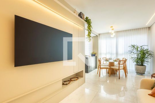 Apartamento à venda com 2 quartos, 71m² em Sion, Belo Horizonte