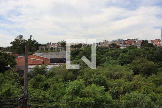 vista  de casa para alugar com 2 quartos, 305m² em Vila Izabel, Guarulhos