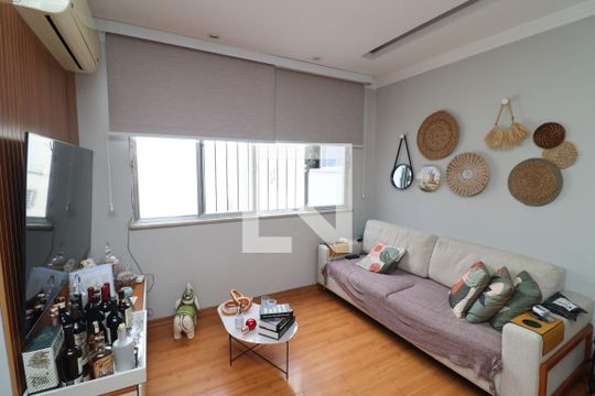 Sala de apartamento à venda com 3 quartos, 80m² em Portuguesa, Rio de Janeiro