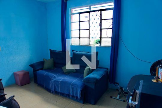 Casa para alugar com 2 quartos, 360m² em Santa Maria, Belo Horizonte