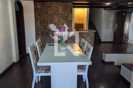 Sala de casa à venda com 4 quartos, 470m² em Lauzane Paulista, São Paulo