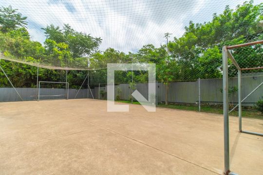 Quadra de apartamento para alugar com 2 quartos, 55m² em Vila Nova, Porto Alegre