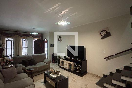 Sala  de casa à venda com 3 quartos, 181m² em Jardim Ana Maria, Santo André