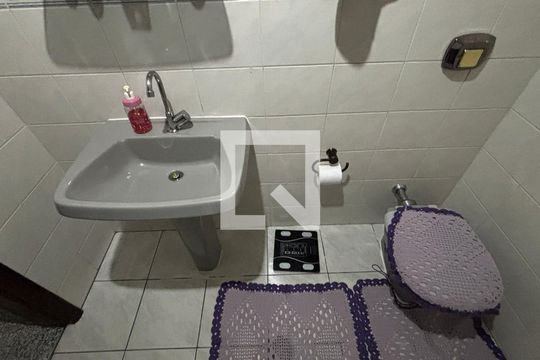 Lavabo de casa à venda com 3 quartos, 181m² em Jardim Ana Maria, Santo André