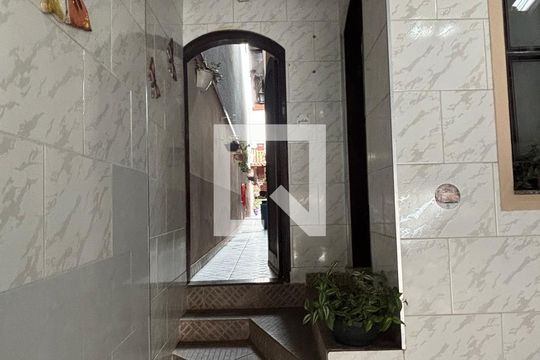 Quintal de casa à venda com 3 quartos, 181m² em Jardim Ana Maria, Santo André