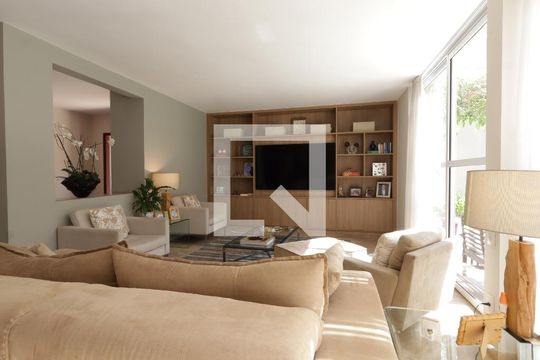 Sala de casa para alugar com 3 quartos, 350m² em Morumbi, São Paulo
