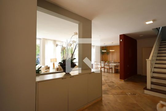 Hall de casa para alugar com 3 quartos, 350m² em Morumbi, São Paulo