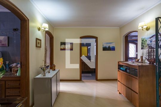 Casa para alugar com 4 quartos, 260m² em Vila da Saúde, São Paulo