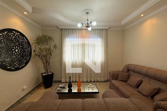 Casa à venda com 3 quartos, 460m² em Bandeirantes (Pampulha), Belo Horizonte