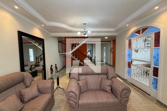 Casa à venda com 3 quartos, 460m² em Bandeirantes (Pampulha), Belo Horizonte