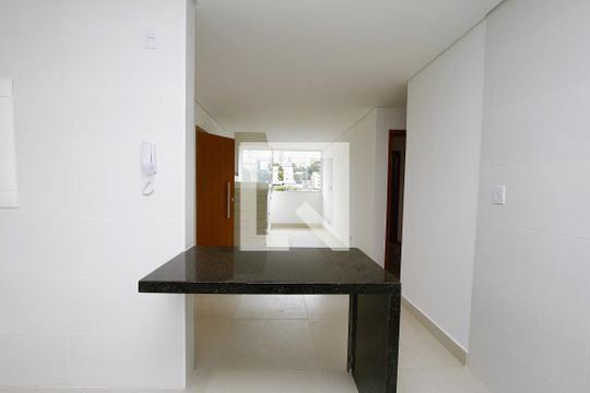 Cozinha de apartamento à venda com 3 quartos, 150m² em Salgado Filho, Belo Horizonte